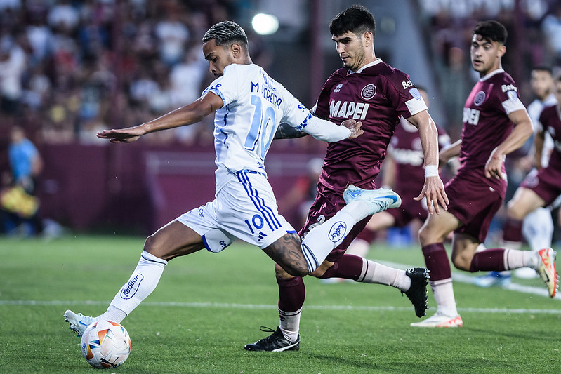 Cruzeiro vence Lanus e garante vaga na final da Sula 4