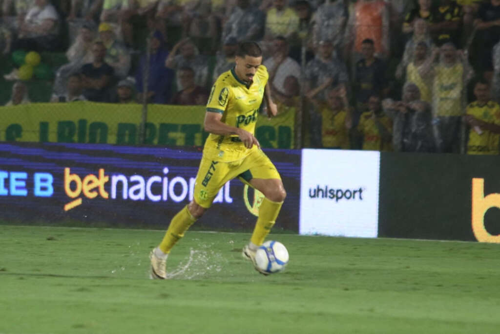 Série B: Atacante do Mirassol projeta duelo com o CRB: “É sempre complicado”