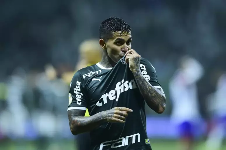 Dudu volta a negociar com o Cruzeiro e não deve ficar no Palmeiras