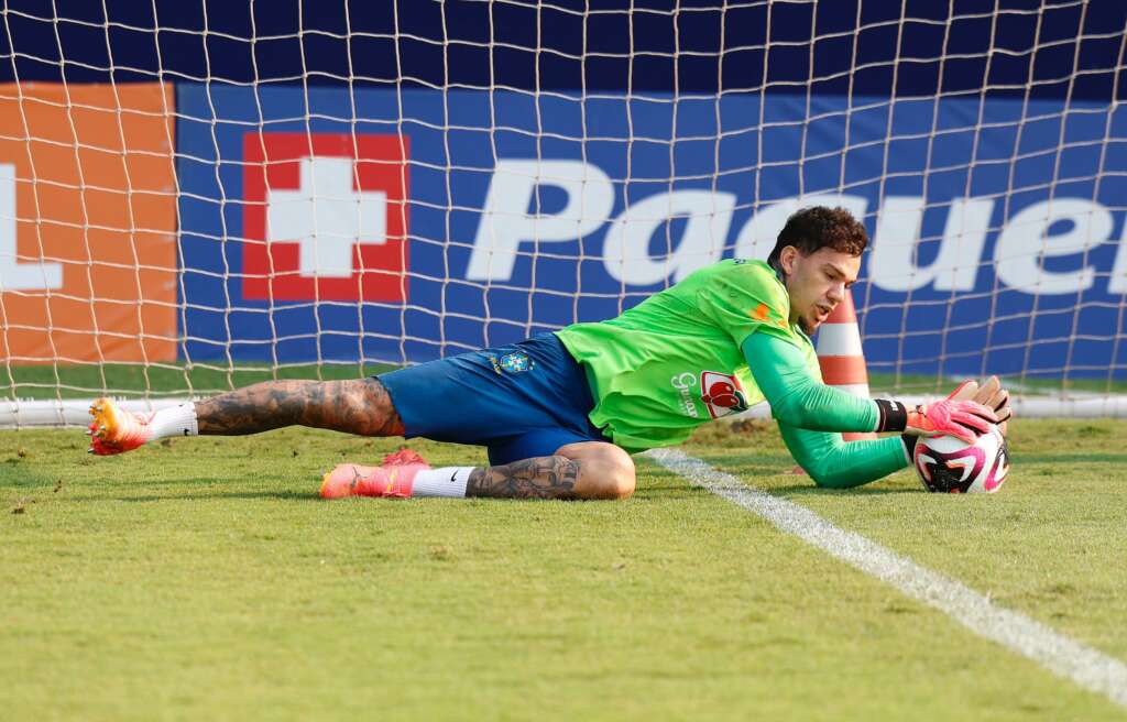 Ederson traça estratégia para seleção brasileira retomar confiança e sonha com titularidade