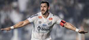 Miguelito tem 'dor de barriga' e desfalca Santos com Ceará