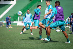 Guarani tem camisa 10 como dúvida para duelo direto para sair da lanterna da Série B