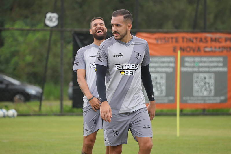 Ainda sem definir treinador, Ponte Preta reintegra Haquin na Série B