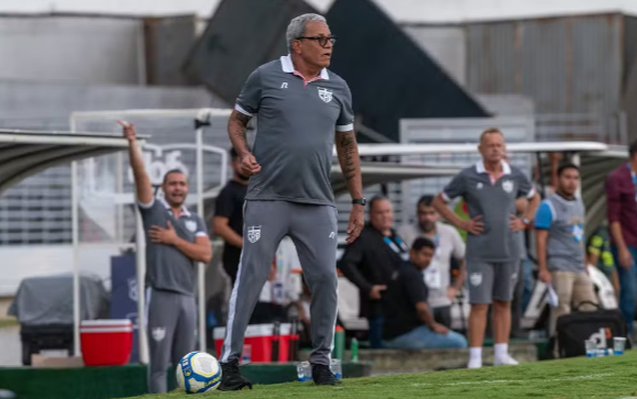 Helio dos Anjos admite participacao na saida de Jorge do CRB