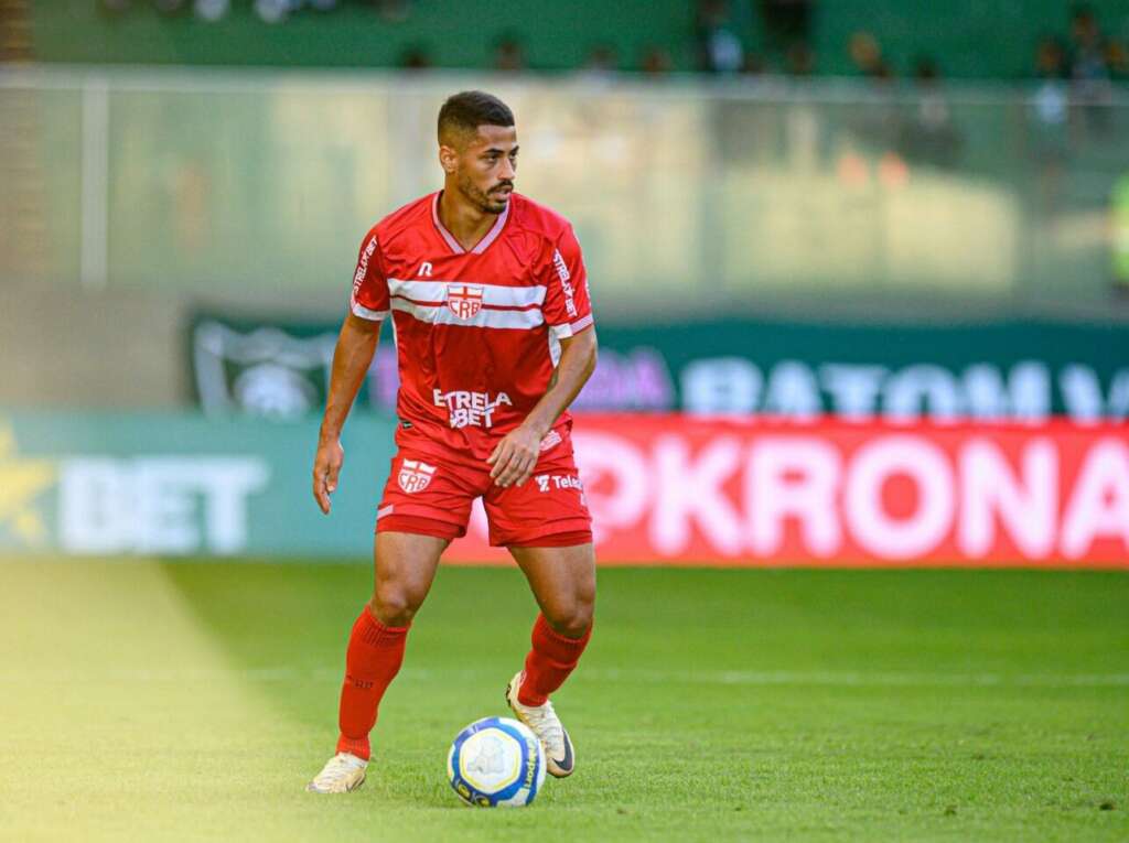 Série B: Lateral do CRB lamenta derrota e garante foco no Coritiba