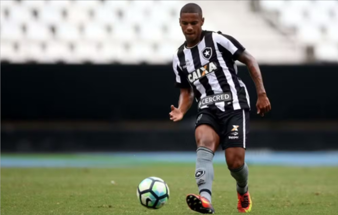 Inter de Limeira encaminha acerto com volante ex Botafogo