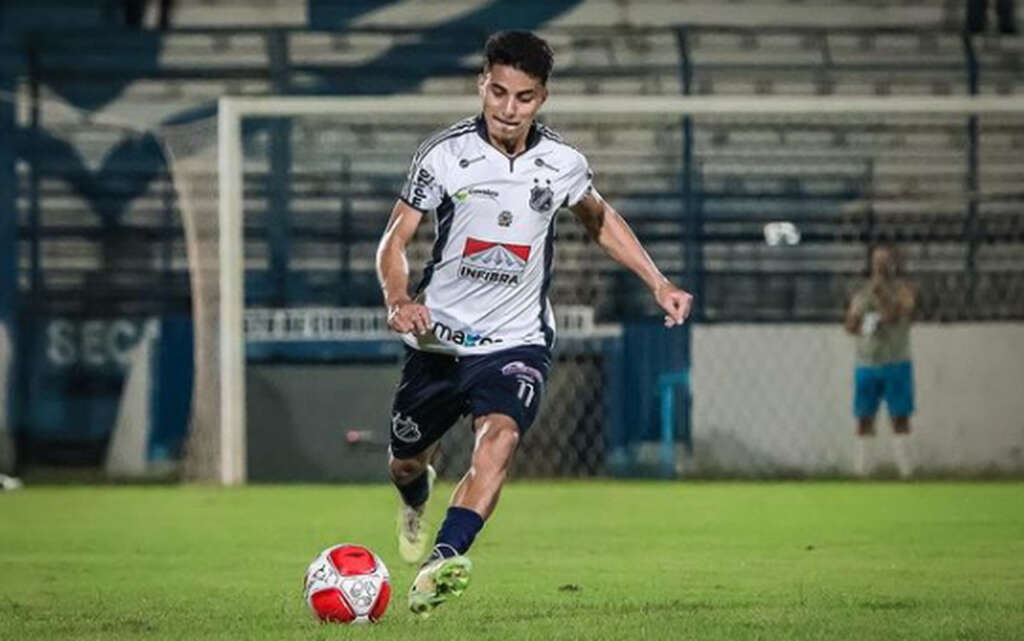 Lemense repatria atacante para a disputa da Série A3