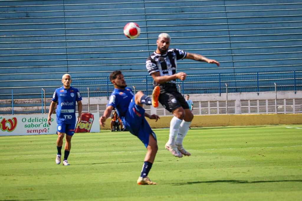 Monte Azul bate Votuporanguense nos penaltis e conquista a Copa Paulista 4