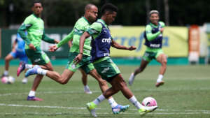Palmeiras encerra preparação e Estevão exalta volta ao Allianz