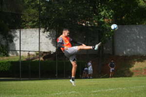 Ponte Preta libera Haquin com antecedência para Bolívia, mas ausência na Série B é cobrada