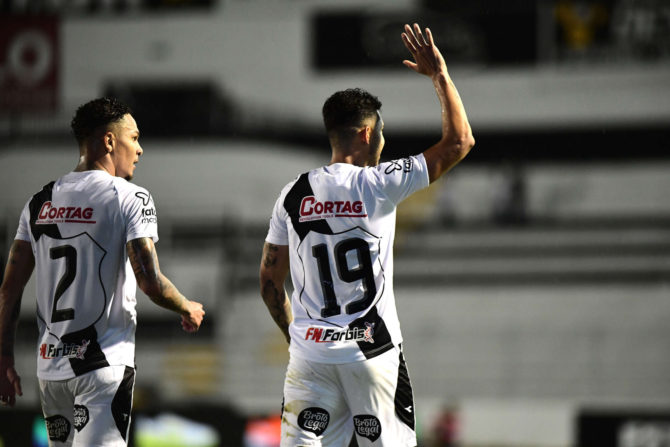 Renato, atacante da Ponte Preta