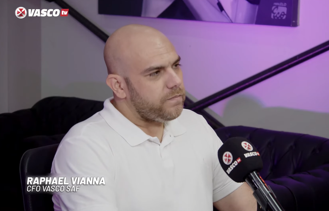 Raphael Vianna durante entrevista