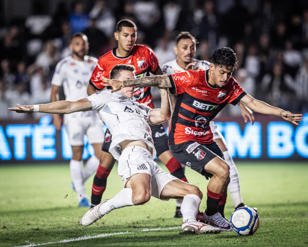 Santos e Ituano se enfrentam na Serie B