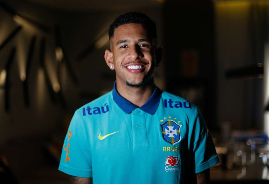 Savinho não viu jogos recentes da seleção e aguarda chance com Dorival em ‘momento preocupante’