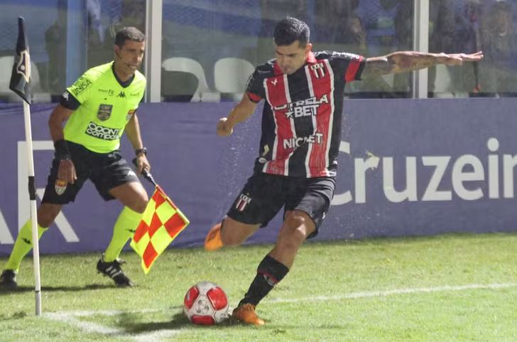 Leandro Maciel, do Botafogo