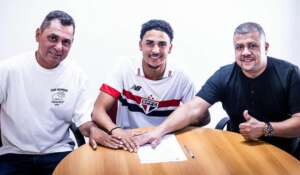 São Paulo renova com promessa da base