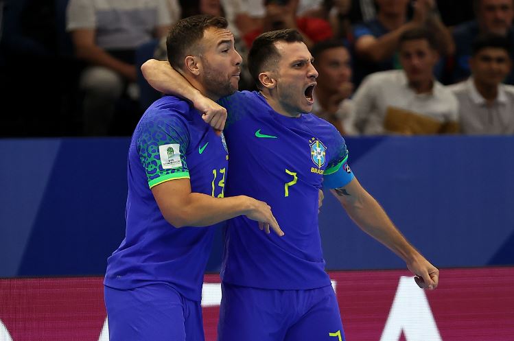 Seleção de Futsal vence Ucrânia e é finalista da Copa do Mundo