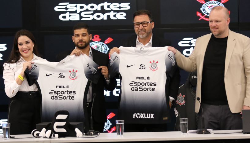 Patrocinadoras de Corinthians e Guarani seguem fora da lista de bets regularizadas