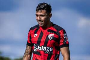 Atlético-GO rescinde empréstimo de atacante após punição do STJD