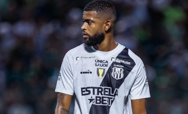 Castro lesionou o tornozelo e está fora de jogo da Ponte Preta