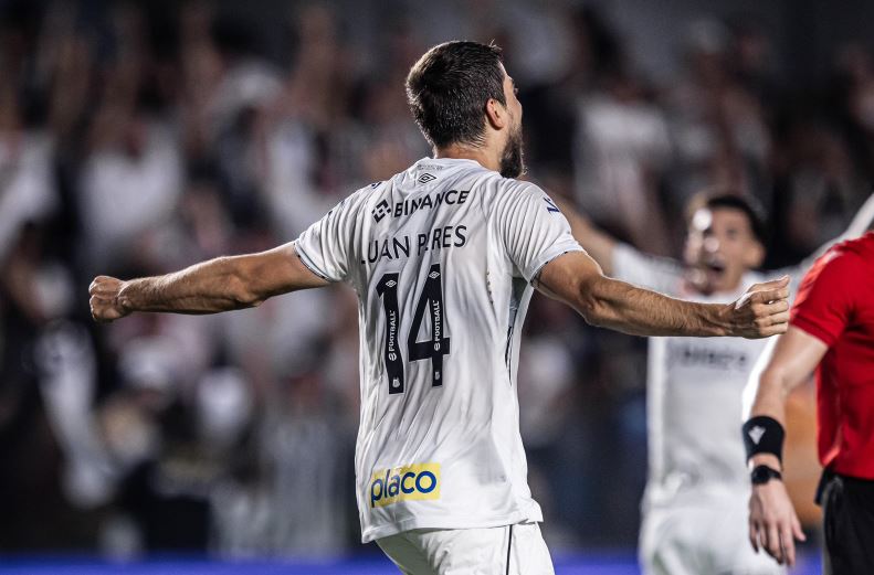 Santos lidera chances de acesso na Série B