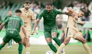 Coritiba e Amazonas voltam a estampar patrocínio após bet ser autorizada