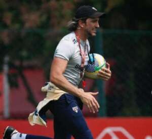 Zubeldía vê Brasileirão duro e prevê briga acirrada pela Libertadores para o São Paulo