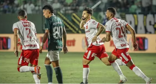 Vila Nova vence o Goiás com gol de Alesson (Foto: Roberto Corrêa / Vila Nova F.C.)