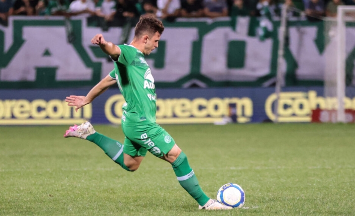 Rafael Carvalheira foi o destaque da Chapecoense diante do Santos