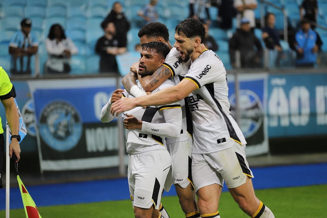 Criciúma x Atlético-GO - Luta contra o Z-4 no Brasileirão (Celso da Luz/Criciúma E.C)