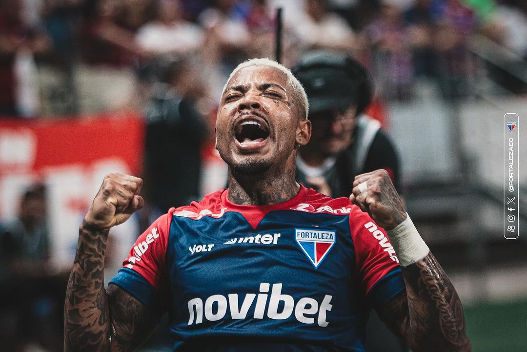 Expulsos, jogadores do Fortaleza se desculpam com a torcida após empate com Atlético-MG (Mateus Lotif/FEC)