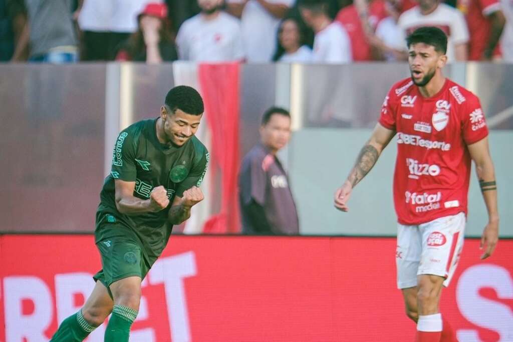 Série B: Elenco do Vila Nova evita comentar goleada sofrida contra o Coritiba (Foto: Divulgação/Coritiba)