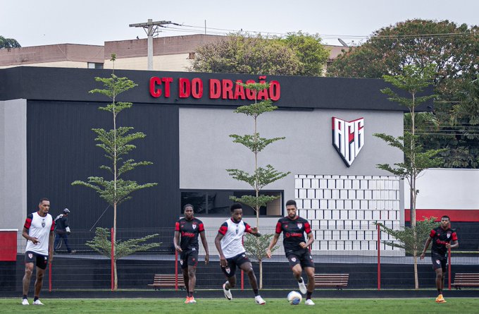 Tecnico do Atletico GO promete foco na reta final do Brasileirao