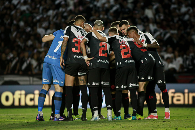 Vasco deve ter mudancas contra o Sao Paulo