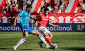 Avaí x Vila Nova - Leão em apuros encara Tigre de olho no G4