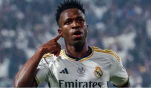 Bola de Ouro vira polêmica e técnicos dão suas opiniões