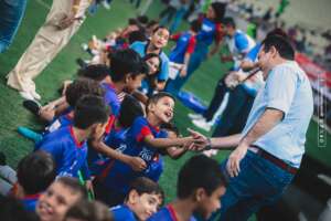 Fortaleza celebra 32 escolinhas de futebol espalhadas pelo Brasil