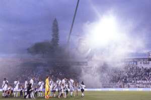 Dérbi 208: Torcida da Ponte Preta faz sua parte e quebra recorde de público na temporada