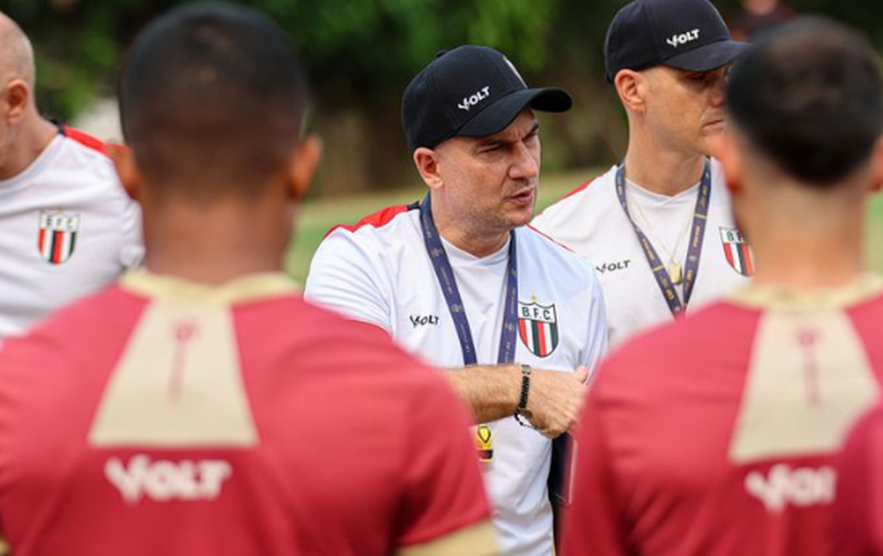 Zanardi lamenta derrota na estreia pelo Botafogo SP