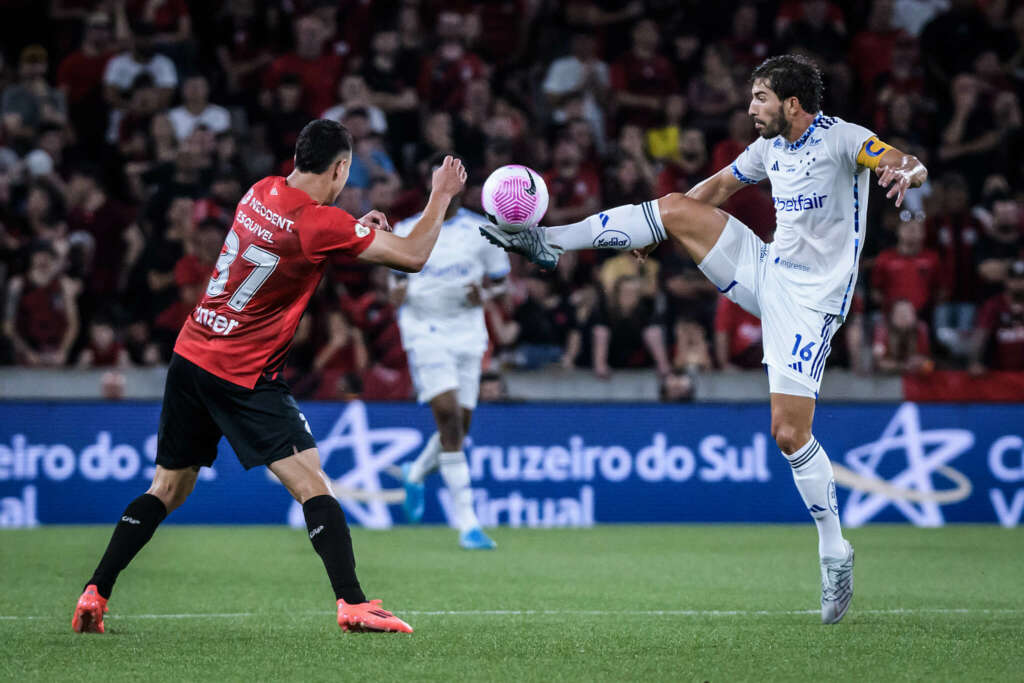 athletico vence cruzeiro