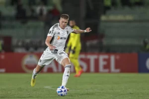 Atlético-MG alinha acordo de quatro anos com Bruno Fuchs, ex-Inter