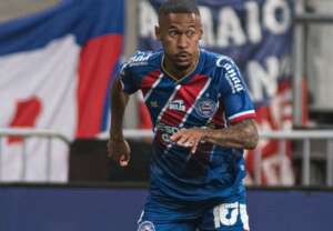 Atacante do Bahia vive temporada de 'garçom'. Veja números!