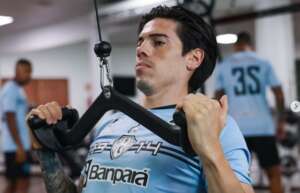 Atacante argentino lamenta derrota e desatenção do Paysandu: “Erros nos custaram caro”