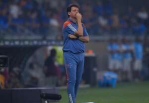 Diniz critica Cruzeiro contra o Lanús: 