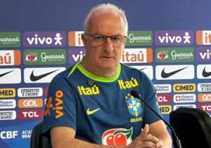 Eliminatórias: Dorival confirma Igor Jesus como titular da seleção contra o Chile