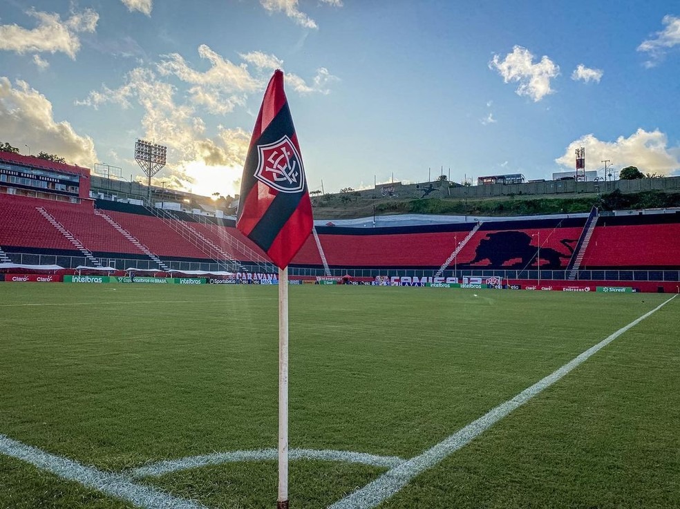 Vitória chama torcida para treino aberto antes de jogo contra o Red Bull Bragantino (Foto: Victor Ferreira/EC Vitória)