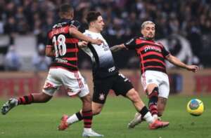 Corinthians 0 x 0 Flamengo - Mengão segura pressão e está na final da Copa do Brasil