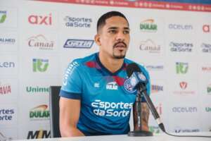 Lateral-direito do Bahia terá nova oportunidade após suspensão de Arias