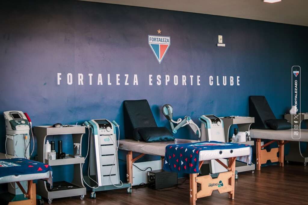 Fortaleza inaugura Departamento de Fisioterapia e anuncia mais 18 obras (Foto: Leonardo Moreira/FEC)