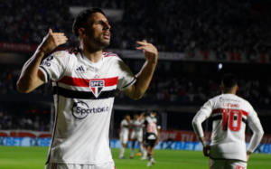 Sérgio Carvalho: São Paulo pega Vasco para colar no Flamengo